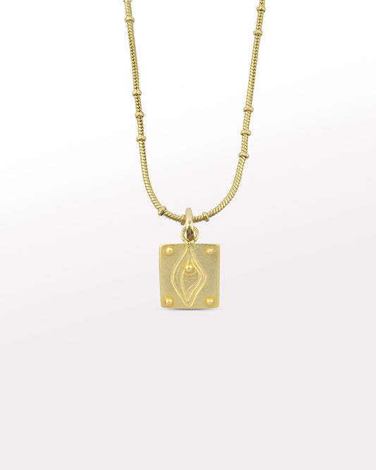 Creator Pendant with Dotted Chain Necklace