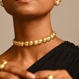 Nurturer Choker