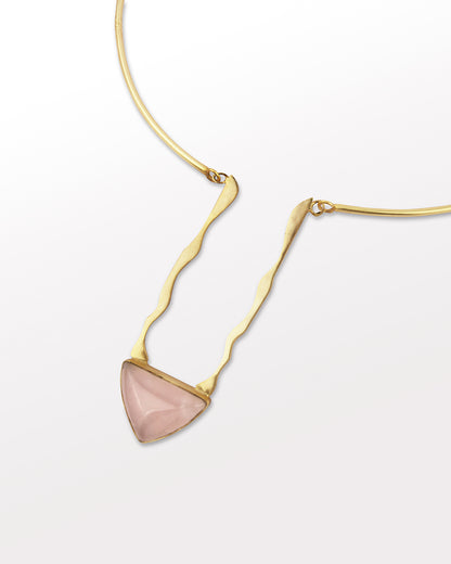 Apotropaic Neckdrip in Gold with Rose Quartz Pendant